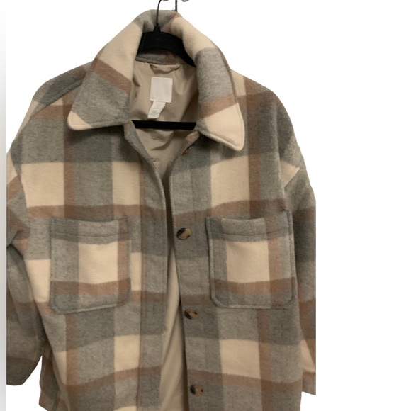 H&M plaid Shacket - Picture 7 of 14